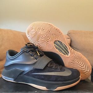 KD VII 7 EXT SUEDE QS SIZE 12